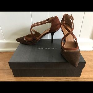 Tahari Britta Suede Pumps, Size 9